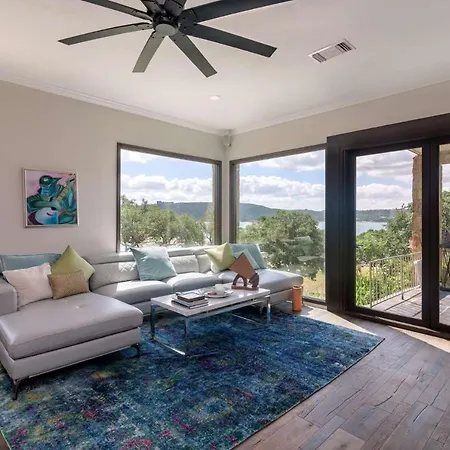 Villa Lake Travis Oasis - The Breeze